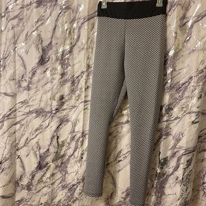 Scrunch butt leggings